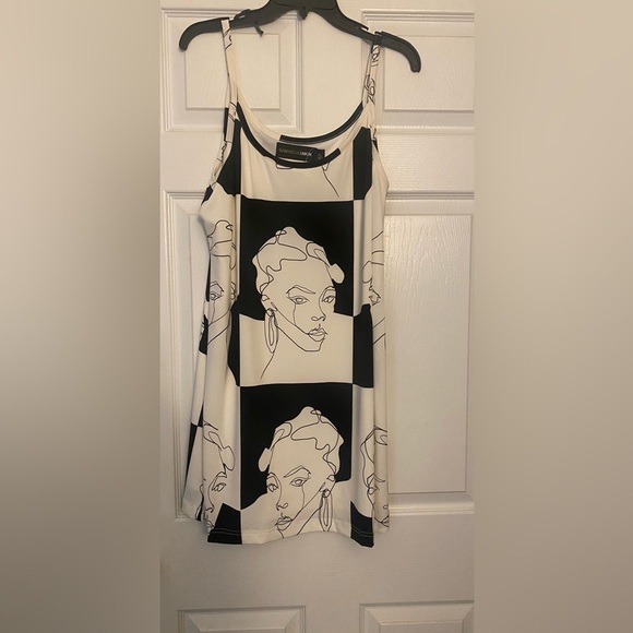 Strapless Black and white dress - Picture 1 of 7